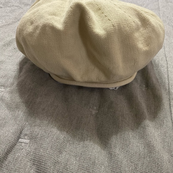 NWT kangol beret - Picture 3 of 3